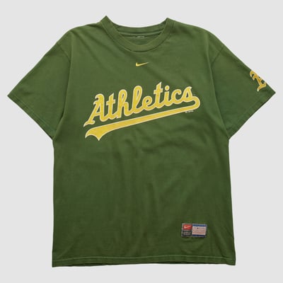 Athletics Nike 2000s T-shirt - Green - M by Fanatics Real Vintage