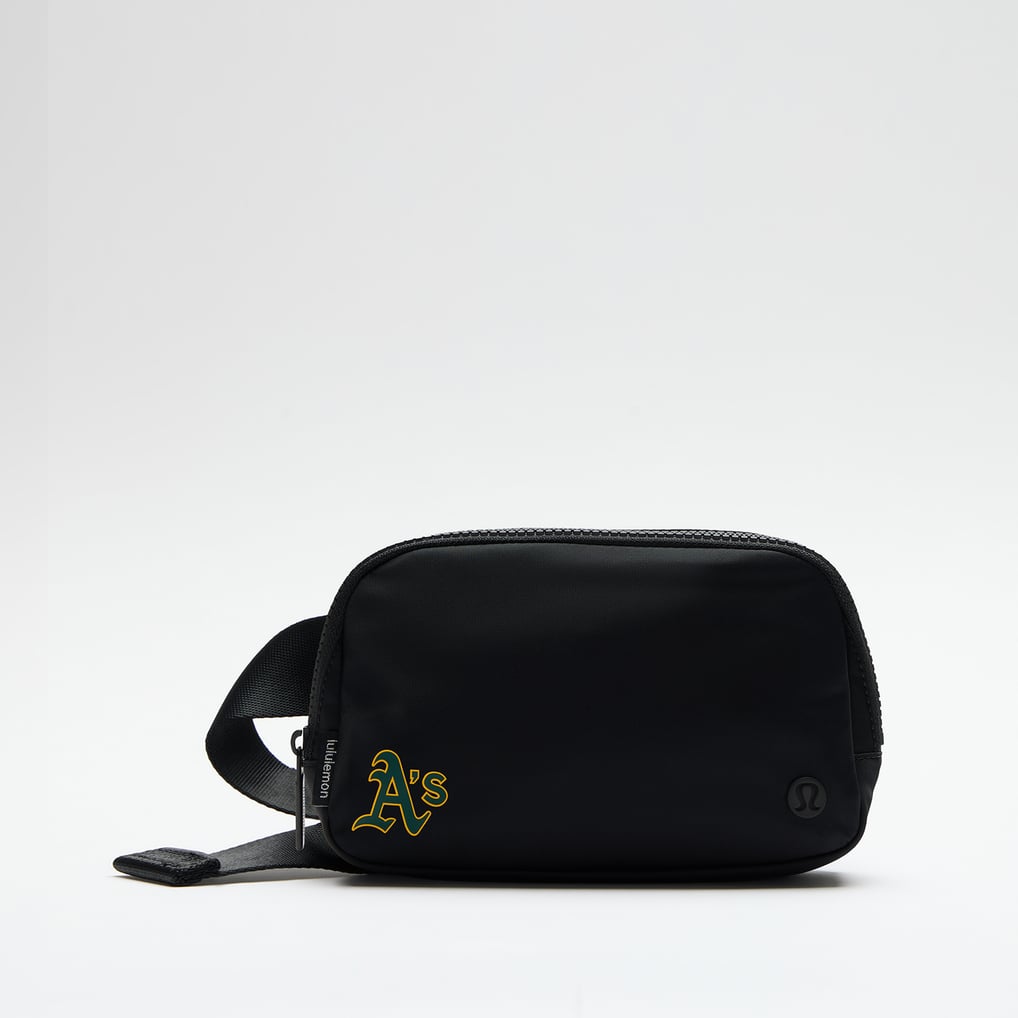 Athletics lululemon Everywhere Belt Bag - Black