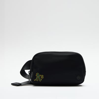 Athletics lululemon Everywhere Belt Bag - Black