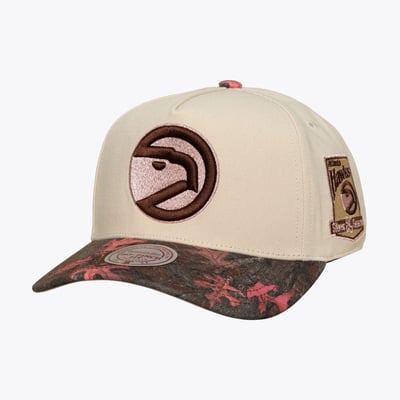  Atlanta Hawks Mitchell & Ness Unisex Hardwood Classics Fall Pink Pro Snapback Hat - Cream