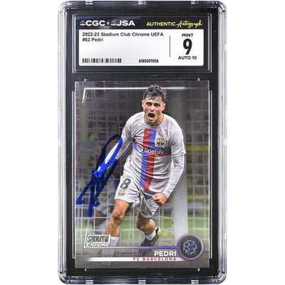 Pedri Barcelona Autographed 2022-23 Topps Stadium Club Chrome #62 CGC Authenticated 9/10 Card