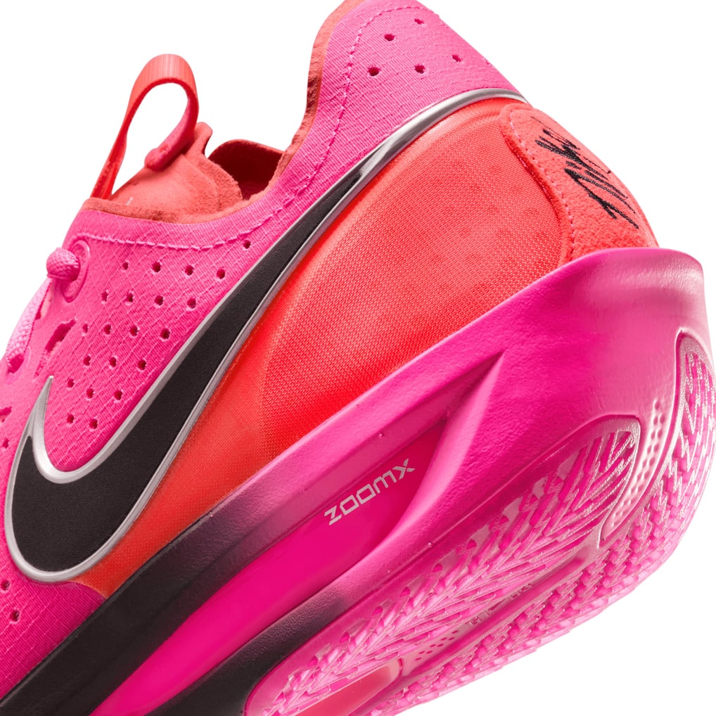 Men\'s Athletic Shoes in Vibrant Pink Men main image 4