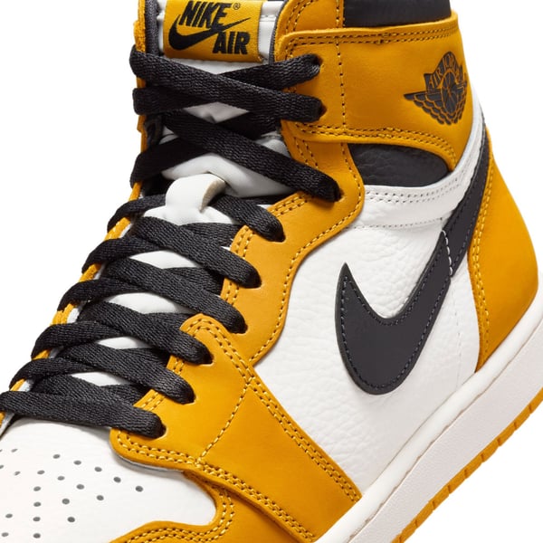 white-air-jordan-1-retro-high-  display picture 1