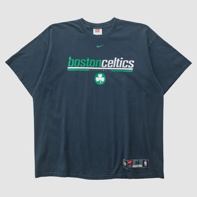 Boston Celtics Nike 2000s T-shirt - Black - 2XL by Fanatics Real Vintage