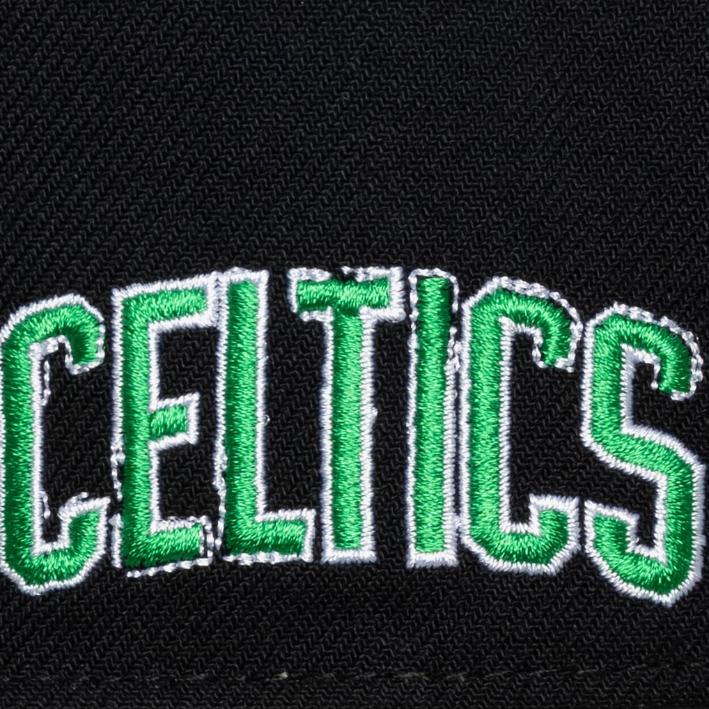 Boston Celtics Mitchell & Ness True Legacy Pro Snapback Hat - Black
