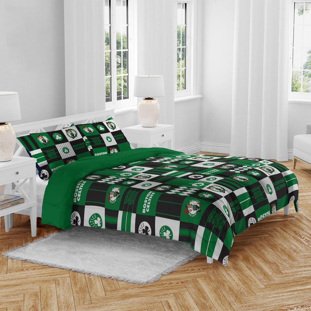 Boston Celtics Pegasus Patchwork Plaid Three-Piece Full/Queen Bed in a Bag Set