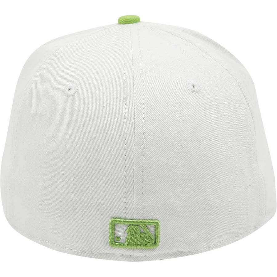 Casquette Boston Red Sox New Era Fitted - Taille 7 - Blanche - Comme Neuve Avec Petits Défauts