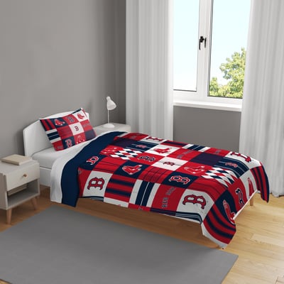 Boston Red Sox Pegasus Patchwork Plaid Two-Piece Twin/Twin XL Bed in a Bag Set