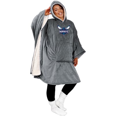 Charlotte Hornets Pegasus Team 50" x 70" Bloncho Sherpa Fan Cape