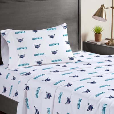 Charlotte Hornets Pegasus Three-Piece Twin Sheet Set