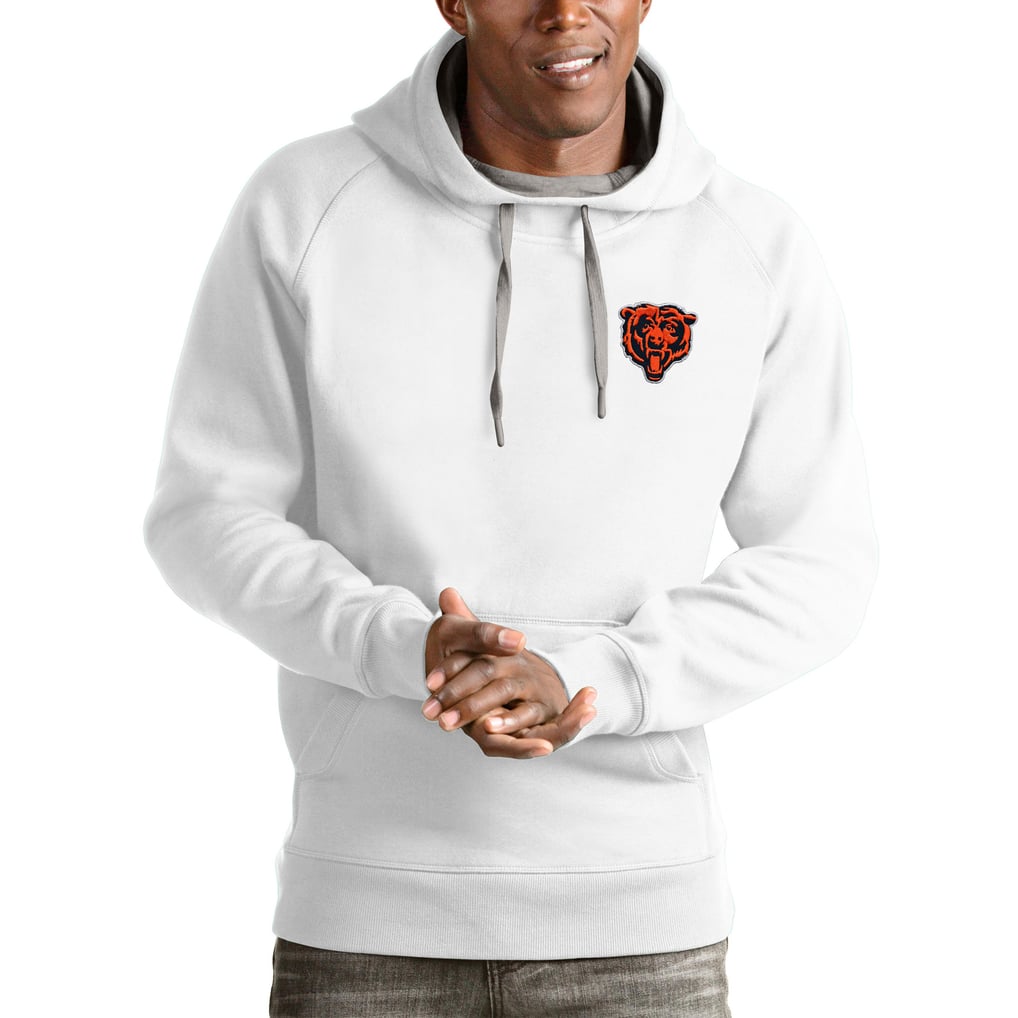Chicago Bears Antigua Logo Victory Pullover Hoodie - White