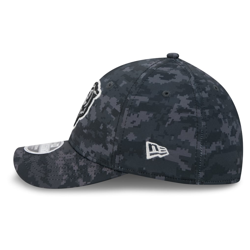 New Era Chicago Bears Black 2026 Salute To Service 39THIRTY M-Crown ...