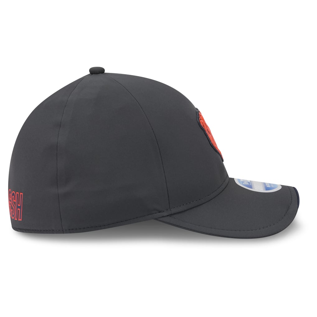 Men's New Era Charcoal Chicago Bears 2026 Sideline Cold Weather ...