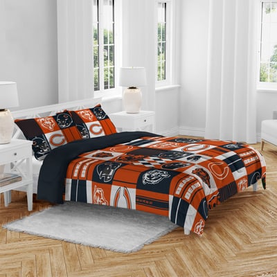 Chicago Bears Pegasus Patchwork Plaid Three-Piece Full/Queen Bed in a Bag Set