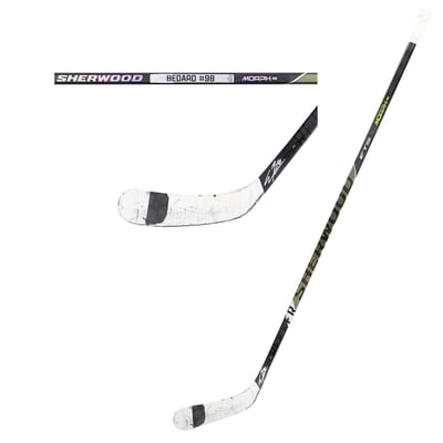 Connor Bedard Chicago Blackhawks Autographed Fanatics Authentic Game-Used Black Sherwood Stick from the 2025-26 NHL Season - NF70456702