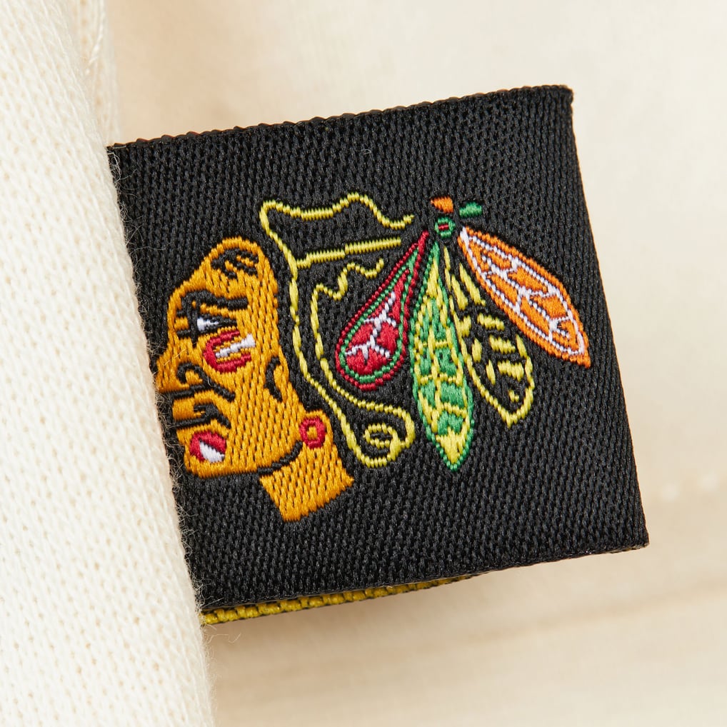  Chicago Blackhawks Mitchell & Ness Women's Logo 3.0 Pullover Sweatshirt - Cream