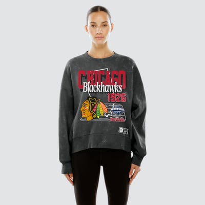  Chicago Blackhawks New Era Women's Throwback Mineral Wash French Terry Crew Sweatshirt - Black