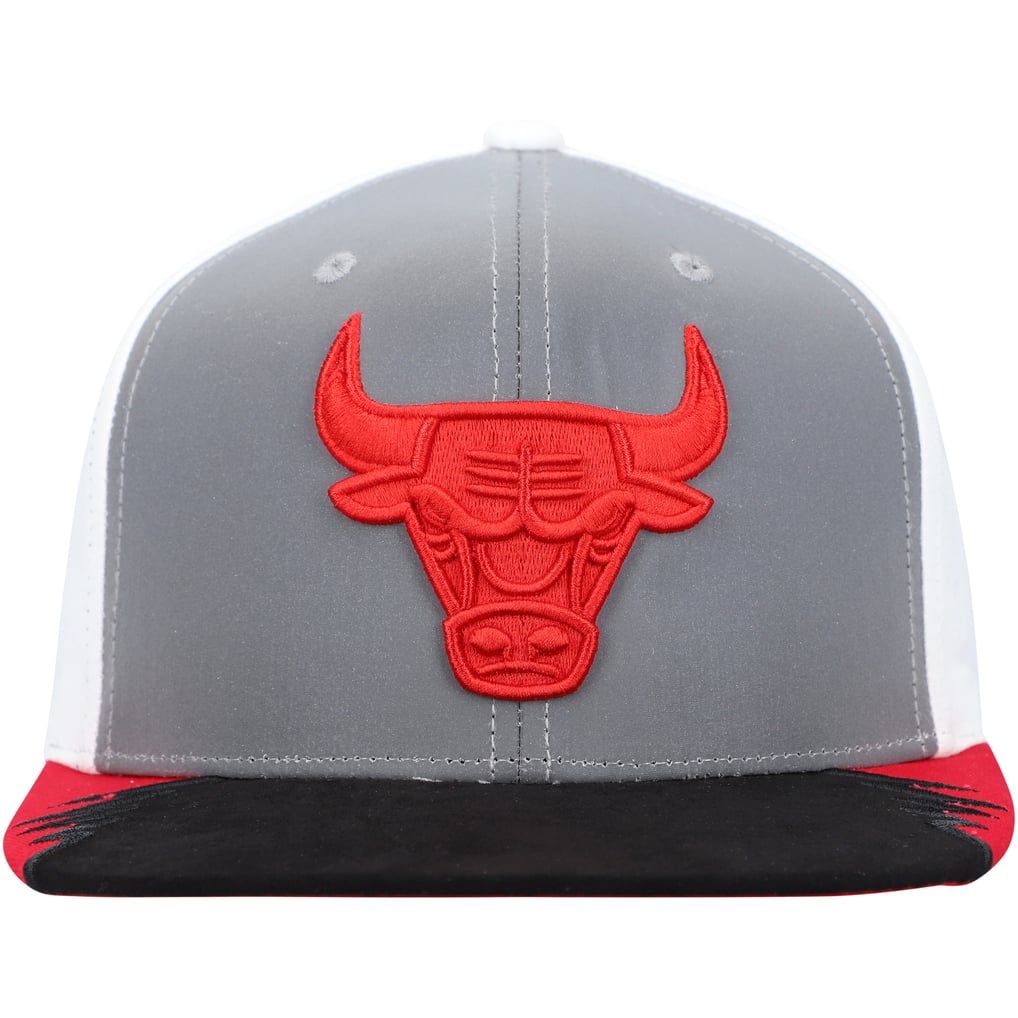 Chicago Bulls Mitchell & Ness Day 5 Snapback Hat - Gray/White