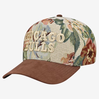 Chicago Bulls Mitchell & Ness Tapestry Wordmark Pro Snapback Hat - Tan
