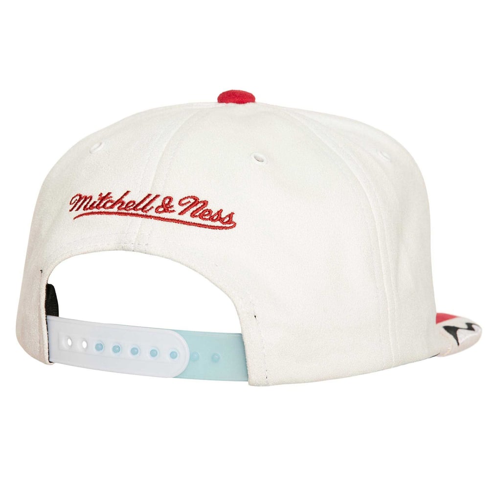 Chicago Bulls Mitchell & Ness Day 6 Snapback Hat - White/Red