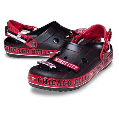  Chicago Bulls Crocs Unisex Adjustable Classic Clog - Black