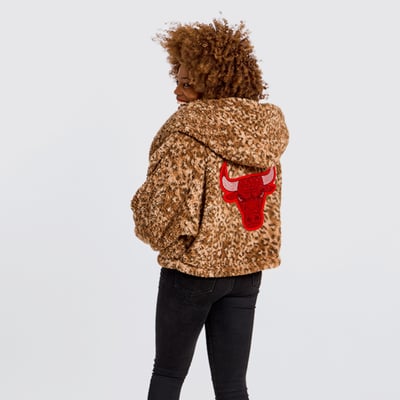 Chicago Bulls by Jill Martin Women's Bedazzled Crop Sherpa Lounger Jacket - Tan