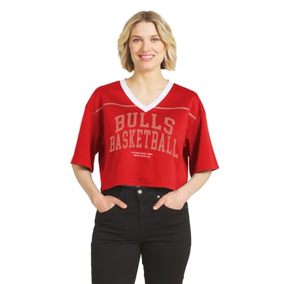  Chicago Bulls WEAR by Erin Andrews Women's Cropped Jersey V-Neck T-Shirt - Red