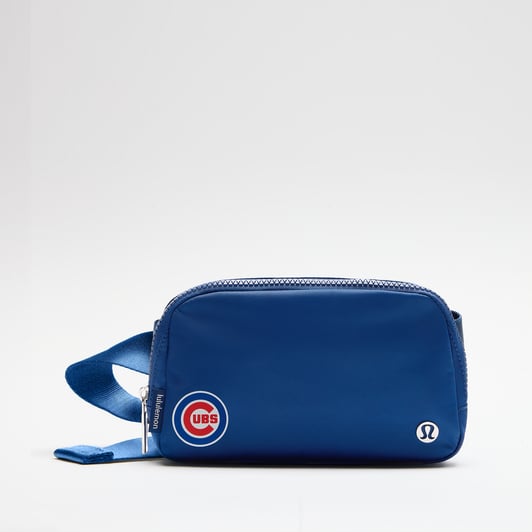 Chicago Cubs lululemon Everywhere Belt Bag - Symphony Blue