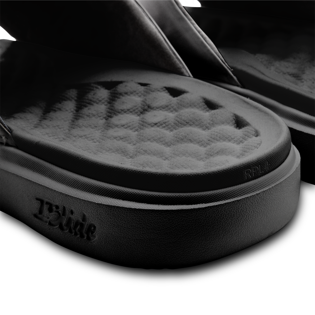 Chicago Fire ISlide Unisex Primary Motive Slide Sandals - Black