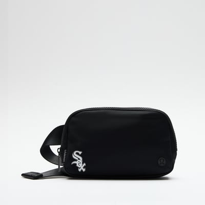 Chicago White Sox lululemon Everywhere Belt Bag - Black