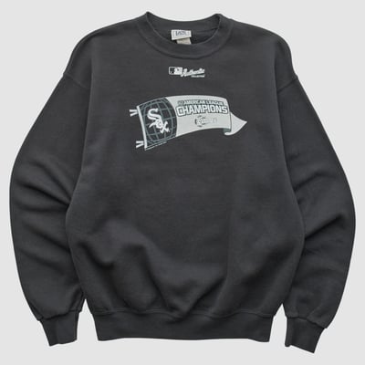 World Series Lee Apparel 2005 Pullover Sweatshirt - Black - XS by Fanatics Real Vintage