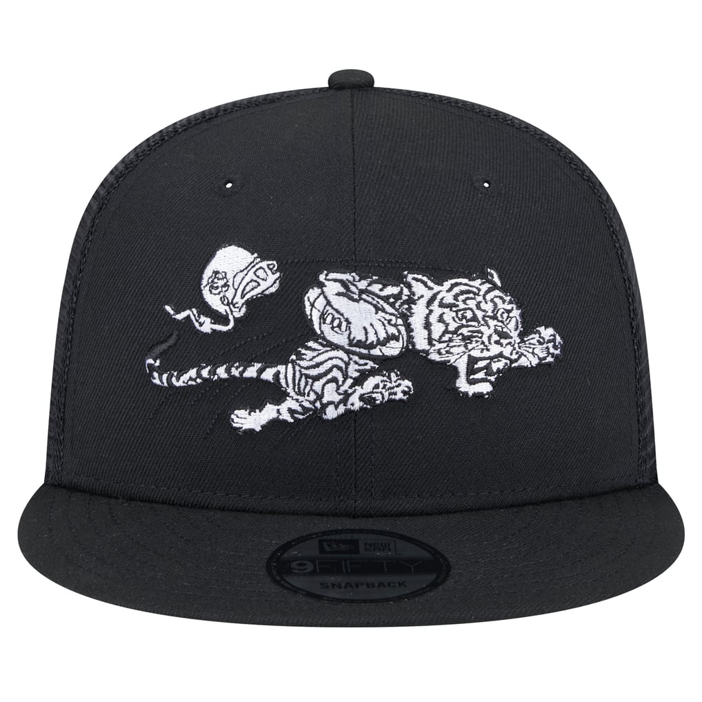 New Era Cincinnati Bengals Black Main Trucker 9FIFTY Snapback Hat
