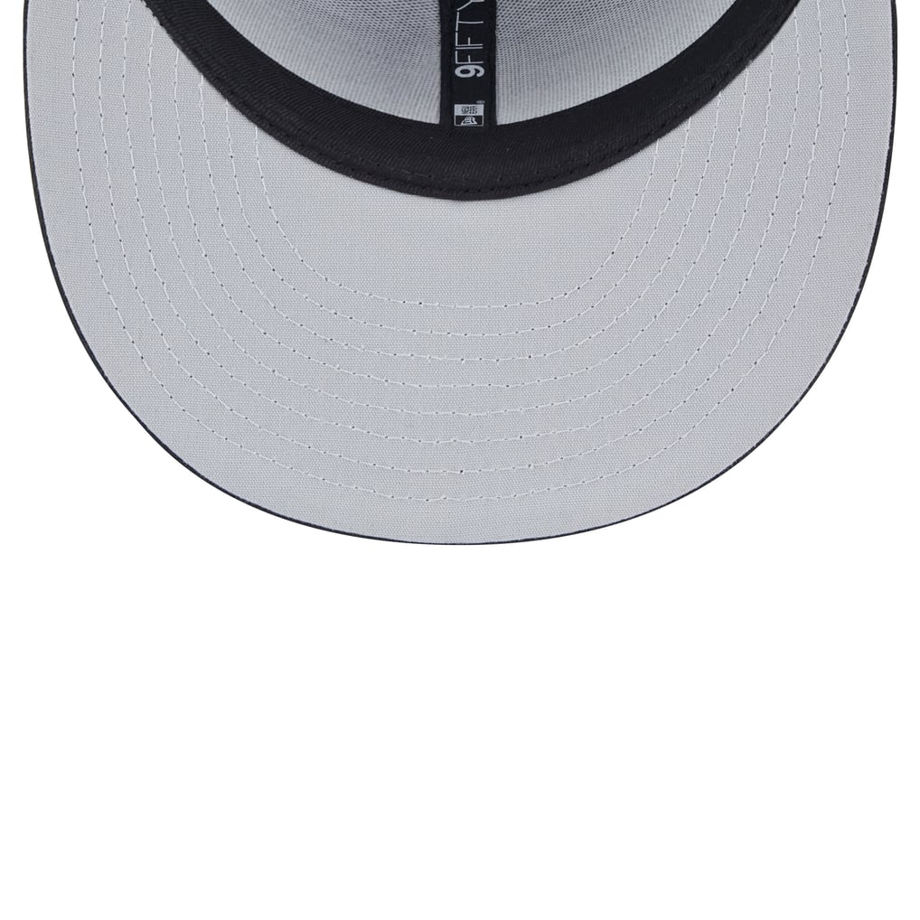 New Era Cincinnati Bengals Black Main Trucker 9FIFTY Snapback Hat
