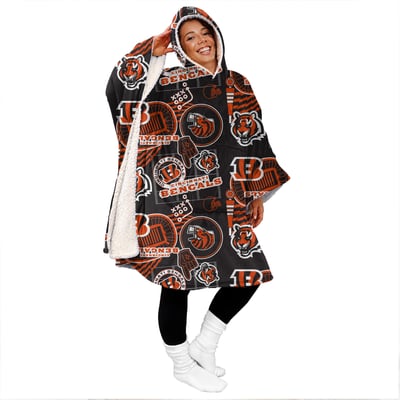 Cincinnati Bengals Pegasus Mashup 50" x 70" Bloncho Sherpa Fan Cape