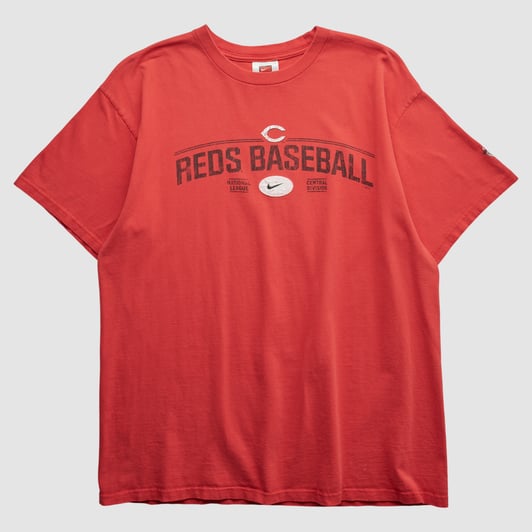 Cincinnati Reds Nike 2000s T-shirt - Red - L by Fanatics Real Vintage