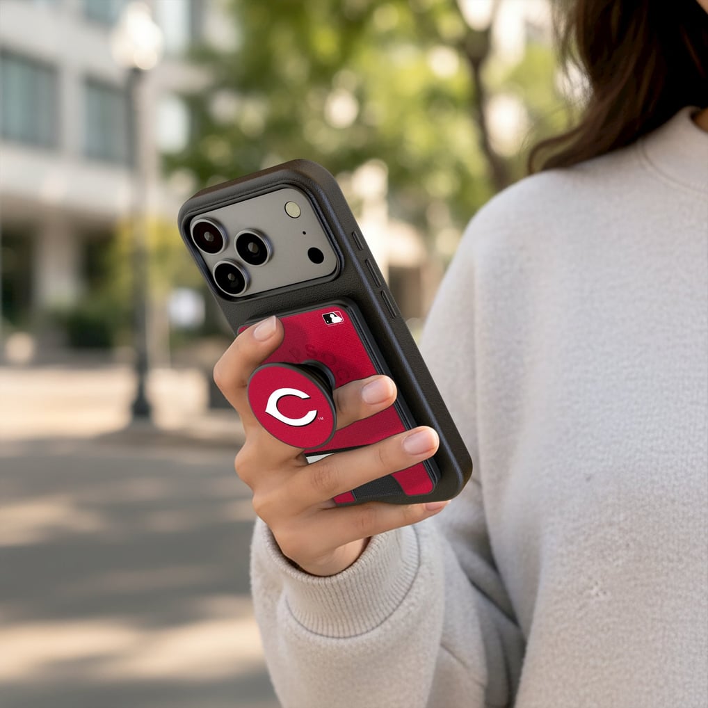 Cincinnati Reds Keyscaper Stripe PopSockets Magnetic Wallet