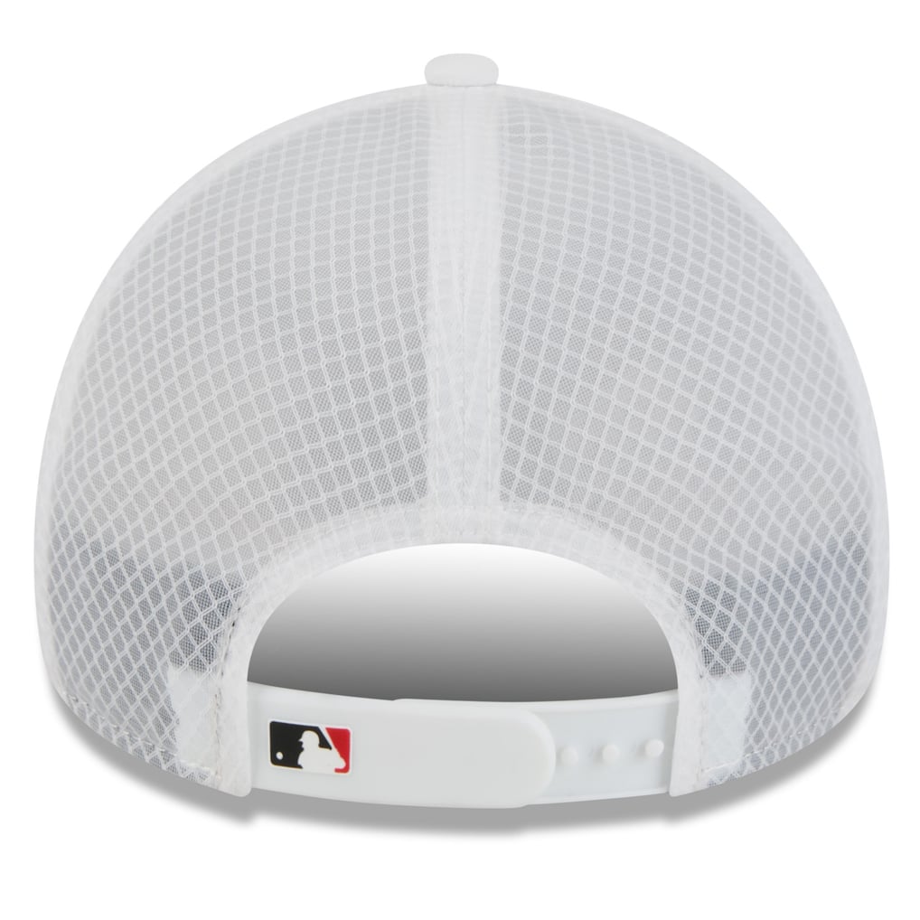 Cincinnati Reds New Era 2026 Batting Practice Apex 9FORTY Adjustable Trucker Hat - White
