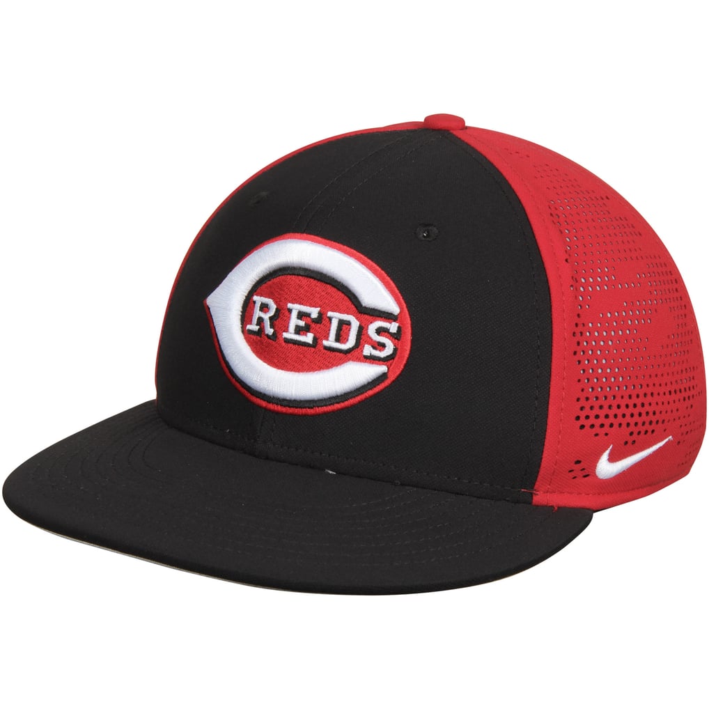 Men's Cincinnati Reds Nike Black/Red True Vapor Swoosh Performance Flex Hat