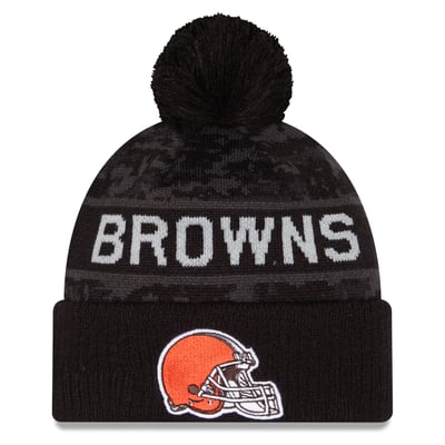 Cleveland Browns New Era 2026 Salute To Service Cuffed Knit Hat with Pom - Black