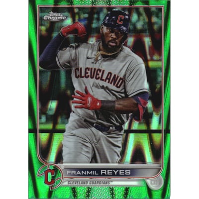 2022 Topps Chrome Sonic Green RayWave Refractors #97 Franmil Reyes