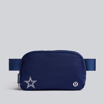 Dallas Cowboys lululemon Everywhere Belt Bag - Navy