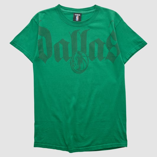 Dallas Mavericks UNK 2010s T-shirt - Green - S by Fanatics Real Vintage