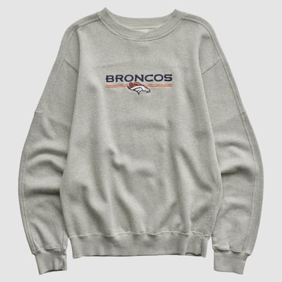 Denver Broncos Majestic 2000s Pullover Sweatshirt - Heather Gray - XS by Fanatics Real Vintage