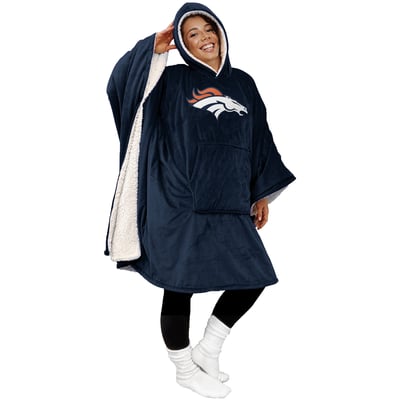 Denver Broncos Pegasus Team Color 50" x 70" Bloncho Sherpa Fan Cape