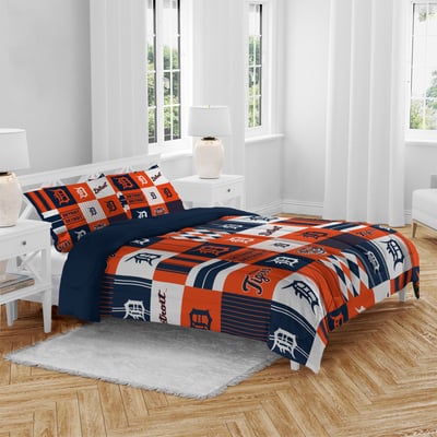 Detroit Tigers Pegasus Patchwork Plaid Three-Piece Full/Queen Bed in a Bag Set
