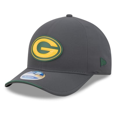 Green Bay Packers New Era 2026 Sideline Cold Weather  9FORTY M-Crown Adjustable Hat - Charcoal