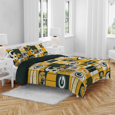 Green Bay Packers Pegasus Patchwork Plaid Three-Piece Full/Queen Bed in a Bag Set