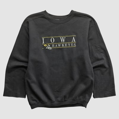 Iowa Hawkeyes Cotton Exchange 90s Pullover Sweatshirt - Black - M by Fanatics Real Vintage