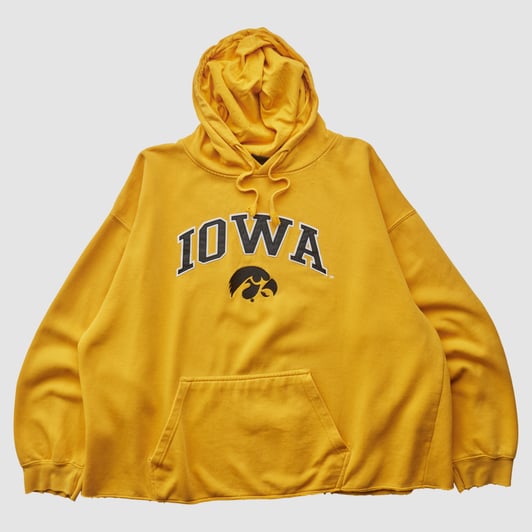 Iowa Hawkeyes Genuine Stuff 2010s Hooded Pullover Sweatshirt - Yellow - XL by Fanatics Real Vintage