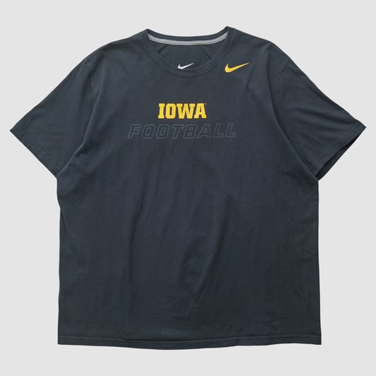 Iowa Hawkeyes Nike 2010s T-shirt - Black - 2XL by Fanatics Real Vintage